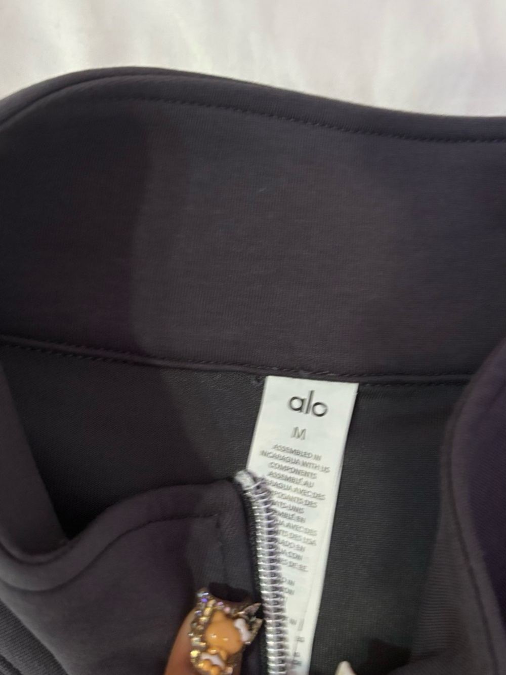 ALO Yoga Black Hooded Zip Pullover with Coordinating Joggers - Picture 4 of 4